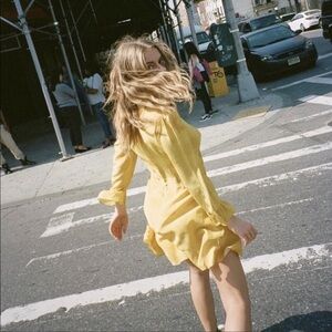 Realization Par “Mary Jane” Yellow floral dress with sleeve